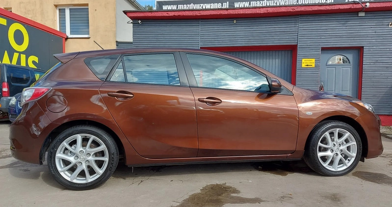 Mazda 3 cena 28900 przebieg: 110898, rok produkcji 2011 z Poznań małe 781